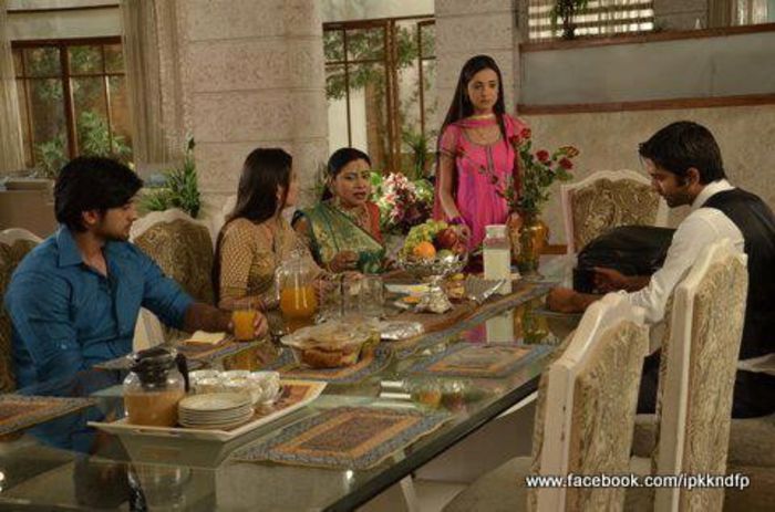 547850_451469488271035_1196818980_n