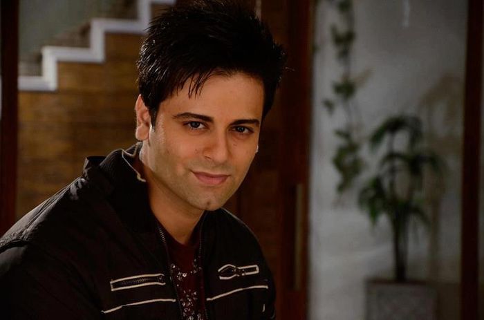 600989_458764140874903_1875867401_n - Karan Goddwani