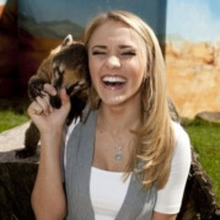 26275691_FXNNJRJCR - emily osmet