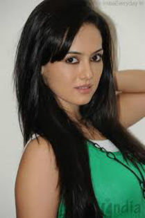 03 - Sana Khan