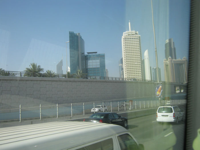 Dubai by day din goana autocarului... - Dubai