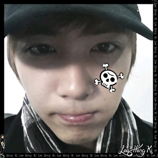 << ..Am auzit ca i`ai povestit de casa.. 8-> ..Atat de mult iti place aici? :o3..