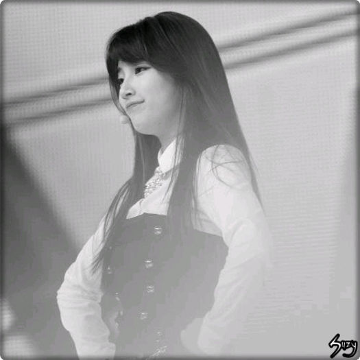 (*) ..:)) ..Asa.. Aaa.. Vreau sa`mi arati dansul de la BTD.. :o3