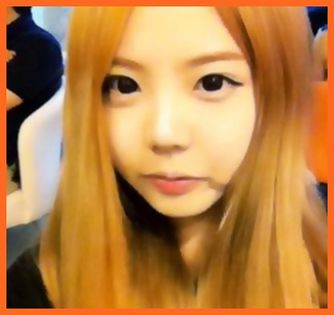 [;] :-j..binee,te astept aici..;;) _se uita pe terasa_ Aia vrea sa se arunce?:| Ce dragut :o3.