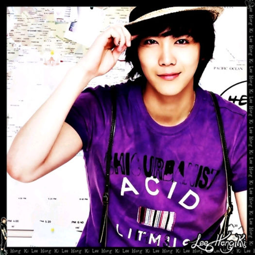 << ...daa.. [cauta prin iarba.. :))] ..Sa le si strig? ..Vor raspunde? :))..