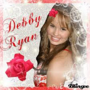  - Poze glitter cu Debby Ryan