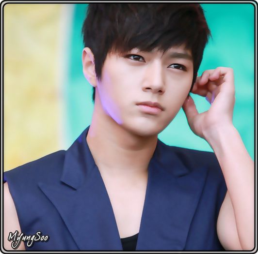 ∞ .. Ca sa intrebe pro..JungAh. ;;) .. :)) .. Yaa..nu`i adevarat. :-w .. :)) ..