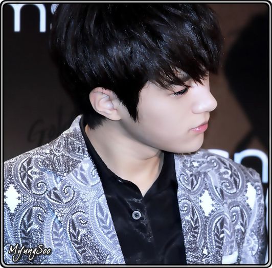 ∞ .. Euu,obraznic? :o3 .. :)) .. Yaa,nu il mai stropii pe Mos. :)) .. ^o stropeste pe MK^ ..