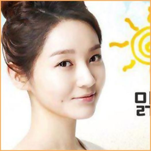 <# .. :))=se opreste= Asteapta putin ..=isi trage aer in piept,fuge dupa el=Dc fugi asa de tare? :)) - X - x - BEACH - x - X