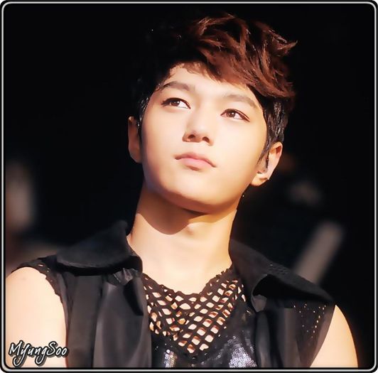 ∞ .. Mhm. :)) .. ^pleaca pe terasa+se pune pe balustrada+se uita la stele^ .. :x ..