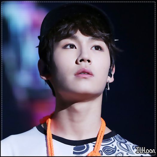 ♫ Yaa,yaa..A venit persoana aiaa..:o3 :)) Hello..:-h.
