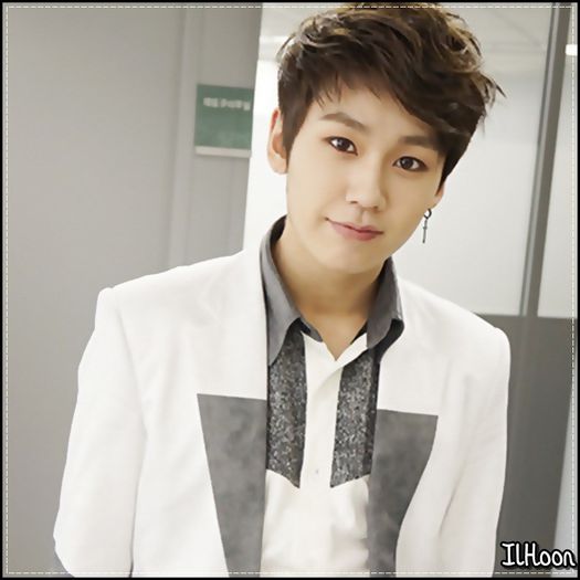 ♫ De tinee..:)) Janey,ea e JungAh.. ;;) :)).