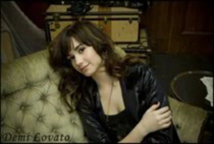 16485902_AWPLUGWZJ - poze cu demi lovato