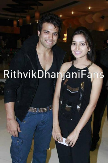 541695_464584700269319_1744144772_n - 2-Asha Negi si Rithvik Dahajan