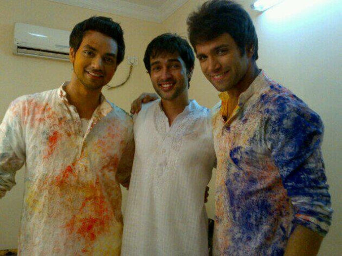 581521_504981946229594_811596106_n - 2-Asha Negi si Rithvik Dahajan