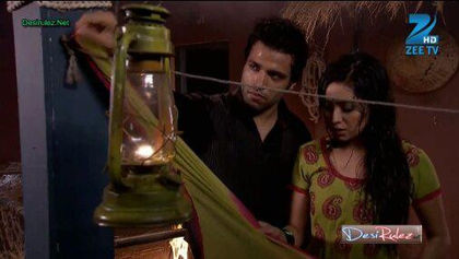 582413_471752682885854_993493801_n - 2-Asha Negi si Rithvik Dahajan