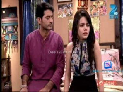 941399_462654563808865_178659048_n - Ovi-Shruti Kanwar