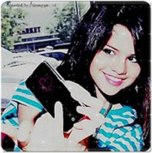 28998246_UQHLEBTPS - alegeti o poza selena gomez glitter