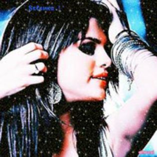 28999549_HGQHQIEKA - alegeti o poza selena gomez glitter