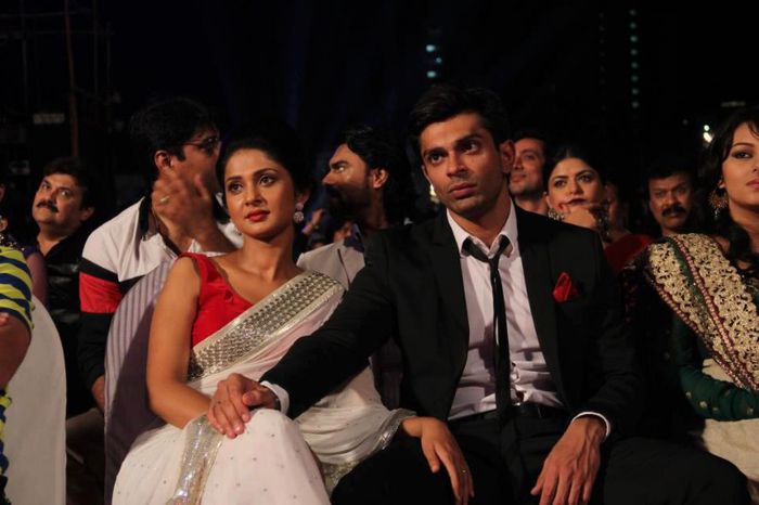 395648_558610530829024_1126554770_n - Karan Singh Grover