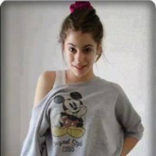 violetta-martina-stoessel-vs-mercedes-lambre-258685 - Personajele din Violetta