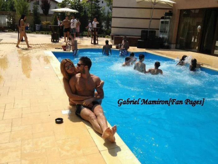 48164_599790286702681_317671247_n - cristina  si gabriel mamiron