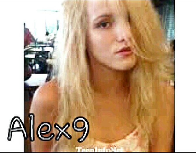 Da si mi-a facut tam-tam ca de ce i-am furat eu barbatu!