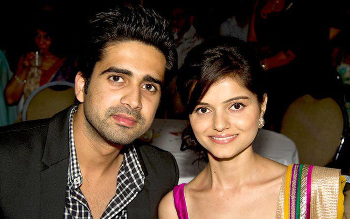 581532_417328015000832_1372189227_n