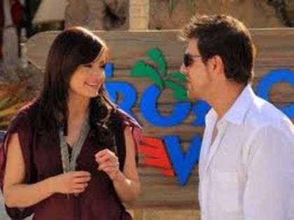 images (11) - Lisette Morelos