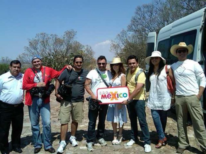 285140_206009822781254_5180381_n - Mariana Avila