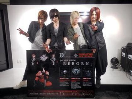 253264_506664362732532_1793045380_n