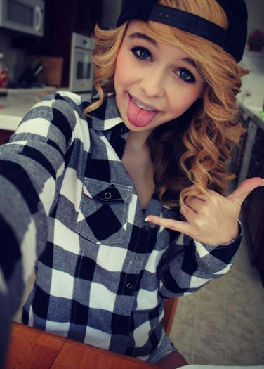 561316_395661493809317_361297913912342_1119398_1262570372_n_large