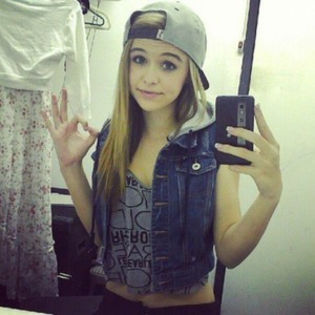 img-thing - xo_Acacia Clark_xo