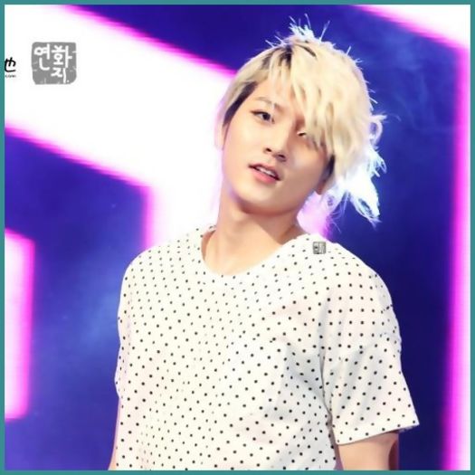 !> Deci..JungAh,nu te mai scoate..stiu ca ma vrei..8->. - X - x - BAR -x -X