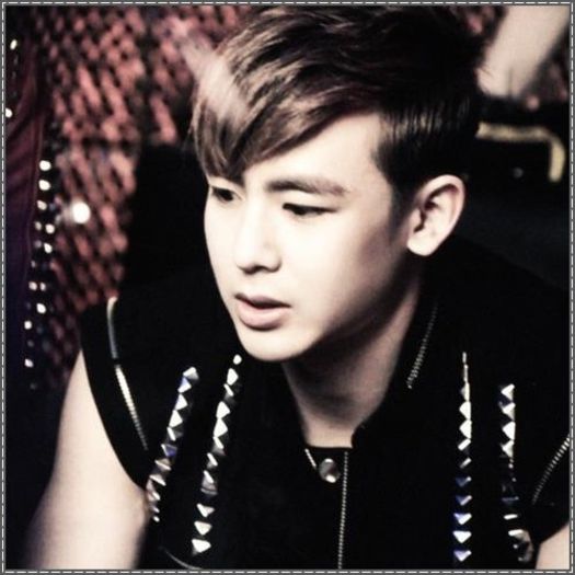 ._ Putem schimba subiectul? Multumesc..