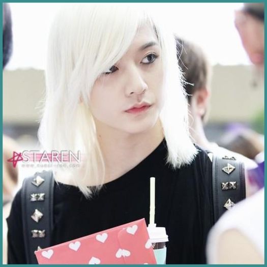 !> Si eu..cred..inteleg 8->.. Sigur ca da..dar nu stiu daca..:-s..Vrea..:-s.