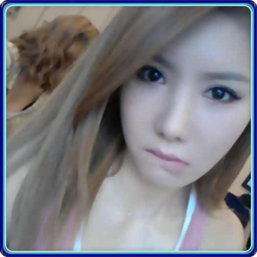 • Mda..:-s Totusi.. de ce a sunat Uee? :-?