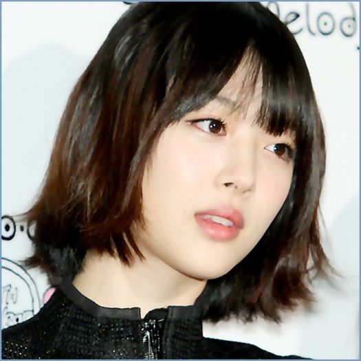 - Okey..:) [pleaca;se intoarce cu energizant;se pune pe acolo :))].