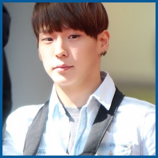 * {intra;se aseaza la masa} Pff..:|..:)).