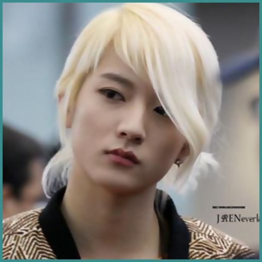 !> [intra] JungAhh..8-> Sunt un geniu..8-> :X.