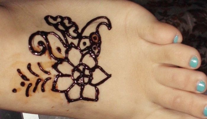 Tatuajul meu - Mehndi-Desene cu henna