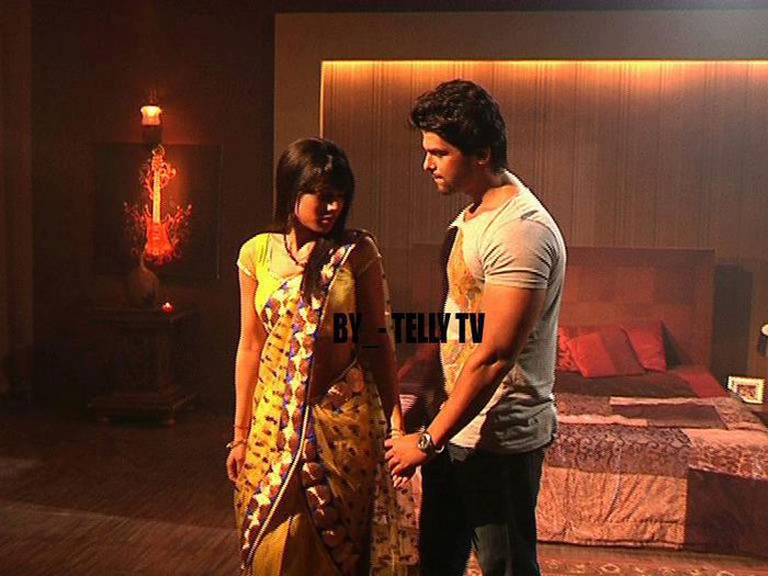 181606_465796693498628_1000247257_n