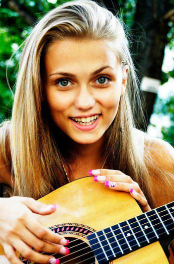 644258_142325122612365_829795311_n