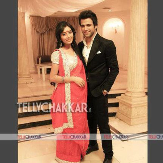 485095_350003405108846_1695807439_n