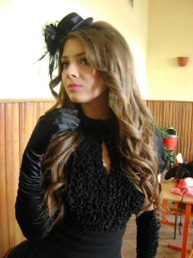 487890_236897099787938_1008452517_n - poze felurite