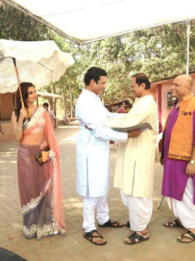 Monica Bedi-Saraswatichandra (2)