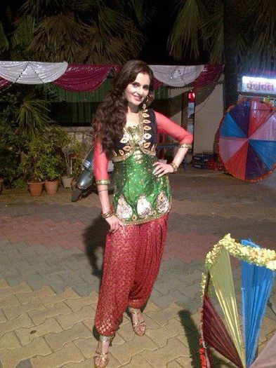 1850_425094544247503_352983725_n - Monica Bedi