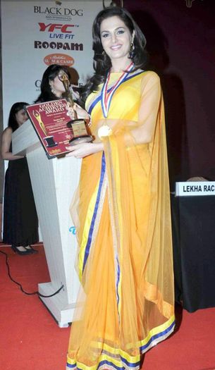 945518_444088649014759_1955305099_n - Monica Bedi