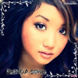  - Poze glitter cu Brenda Song