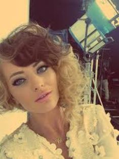 images (1) - Delia